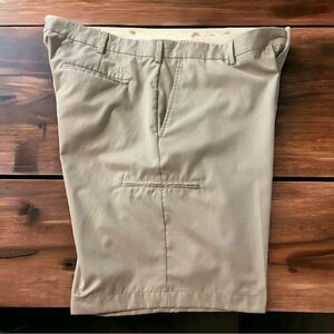 Size 42 Champions Tour Tan Golf  Spring Summer Casual belted shorts with pockets